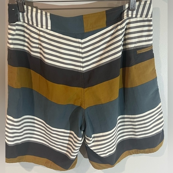 Men’s 33W Patagonia Brown Gray Lined Swim Trunks Pockets - Picture 5 of 5